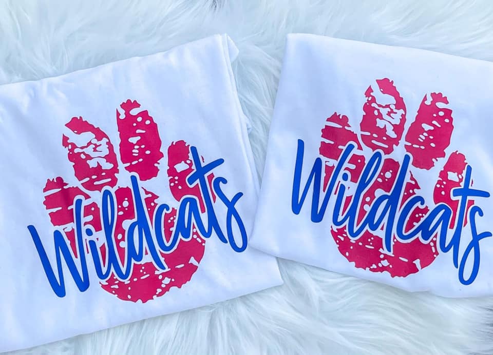 DISTRESSED WILDCAT PAW TEE